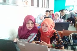 Airin Pastikan PPDB Tangsel Lancar