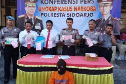 Polisi Sidoarjo Bekuk Seorang Pengedar Narkoba Sabu
