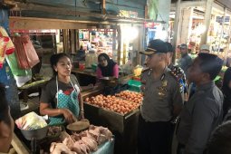 Jelang Lebaran, Harga Daging Ayam di Jember Melambung