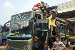 Arus mudik pool bus lintas Sumatera