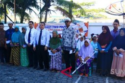 Bank Sumut Cabang Pandan Salurkan Zakat Pegawai