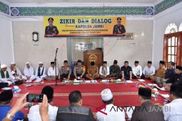Cabup Kerinci  berzikir untuk  Pilkada damai