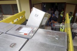 Distribusi Logistik Pilkada Trenggalek