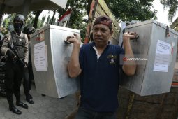 Distribusi Logistik Pilkada