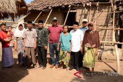 Lombok Utara bangun rumah dua warga miskin