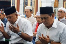 Danrem bersama Gubernur sahur bareng di Kampung Keraton