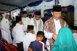 Bupati Tapsel ajak masyarakat perbanyak amal ibadah