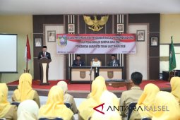 Pjs Bupati Tanah Laut serahkan SK ASN