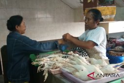Pajak Badung sosialisasi penurunan tarif 0,5 persen di Pasar Beringkit