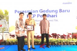 Sekdakab hadiri peresmian kantor baru Bank Mandiri
