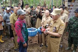 Kelompok tani HST terima bantuan Alsintan