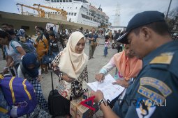 Menko Kemaritiman kerahkan tim tangani gempa Lombok (video)