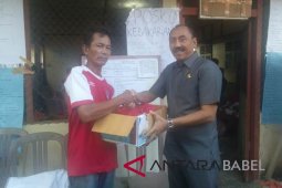 Kejari Pangkalpinang-KWMOBB bagikan 250 paket takjil