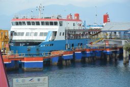 Kapal Penumpang Tenggelam, 13 Meninggal