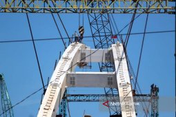 Construction of Bengawan Solo Bridge in Bojonegoro Almost Finished