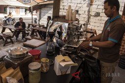 Posko ngopi gratis