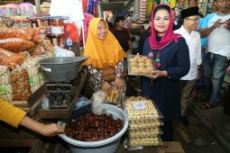 Puti Soekarno Ajak Masyarakat Belanja Kue Lebaran UMKM