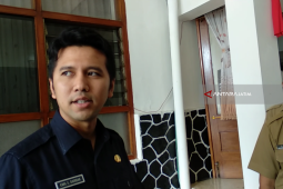 Emil Dardak - Arifin Teken Pakta Integritas Dwitunggal