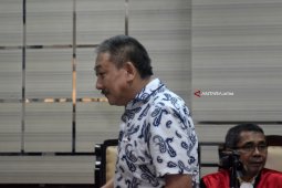 Tuntutan Kasus Suap Bupati Ngada