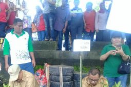 Pemkot Ambon gelar aksi bersih pantai