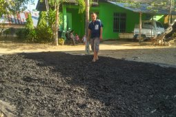 Warga Atinggola Minati Usaha "Arang Tempurung"