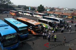 Terminal Cicaheum Bandung masih sepi pemudik