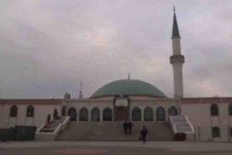 Austria akan usir puluhan imam terkait UU tentang Islam