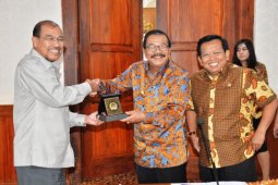 Gubernur Paparkan Kesiapan Pilkada Jatim di Hadapan Senator