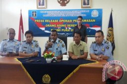 Imigrasi Timika Tahan Puluhan Warga Negara Tiongkok