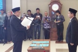 Wali Kota Ibnu Sina Lantik  Yudha Achmadi Dirut PDAM