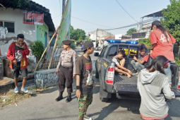 Polisi Patroli Amankan Anak Jalanan di Ponorogo