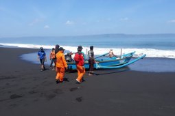 Tim SAR Gabungan Lanjutkan Pencarian Korban Kapal "Joko Berek" di Jember