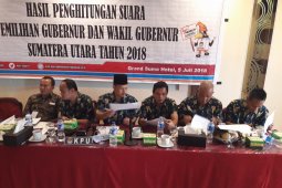 KPUD Labusel rekapitulasi suara Pilgubsu