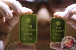 Harga emas turun, investor puas dengan lonjakan pasar saham