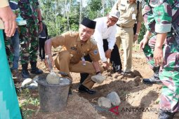 Dahnial Kifli letakkan batu pertama pembangunan Musholla Ar-Raudhah Loksado