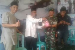 Dispertanak Rejang Lebong bagikan susu produk peternak