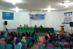 77 mahasiswa UGN terima beasiswa