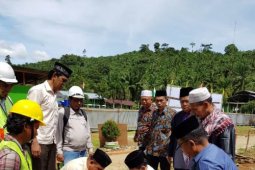 Bupati Tapsel letakkan batu pertama bangunan asrama puteri pesantren Al-Abror
