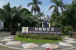 Unnes surati BEM  tunda debat "Rektor vs Sucipto"