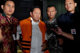 KPK perpanjang penahanan Ahmad Hidayat Mus