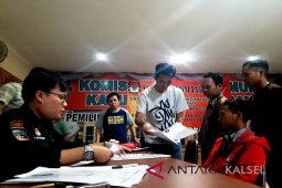 Video - Sebanyak 15 Parpol telah mendaftarkan Bacalegnya ke KPU Balangan