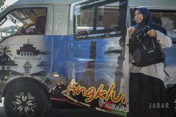Keberadaan angkot Angklung Bandung