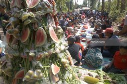 Jaga Hutan, Warga Tanen Ruwatan "Alas Kandung"
