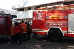 Gudang Kemasan Pabrik Farmasi di Surabaya Terbakar