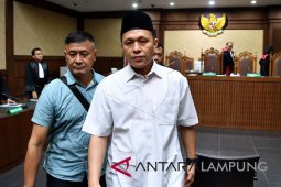 Bupati Lampung Tengah dihukum tiga tahun penjara