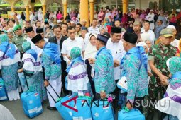 Pemkab Simalungun berangkatkan 178 calhaj