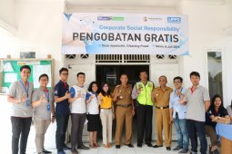 Lippo Cikarang Selenggarakan Pengobatan Gratis Di Desa Jayamukti