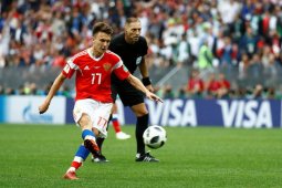 Pemain Rusia Golovin Gabung Monaco