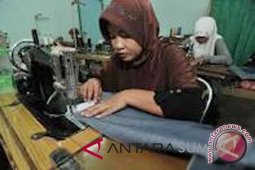 35 Warga Binjai diberi pelatihan keterampilan menjahit