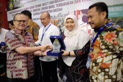 Bupati Masnah hadiri penandatanganan BAST hibah  dengan Badan Geologi